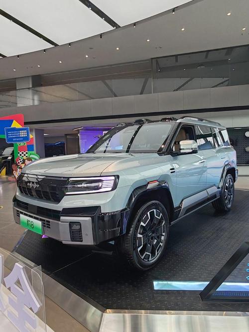 重庆184比亚迪方程豹硬派越野的爆款，英菲尼迪35周年与你共成长